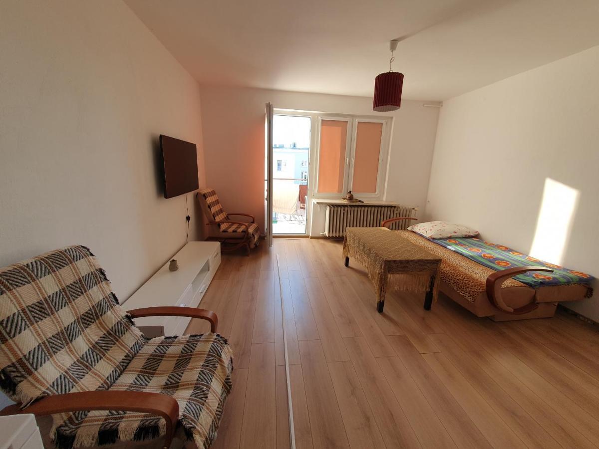 Centrum Apartament Konin  Exteriör bild